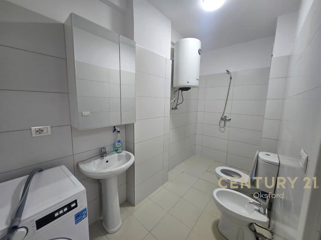 APARTAMENT ME QIRA 2+1+2T+P NE ZONEN E 5 MAJIT 2