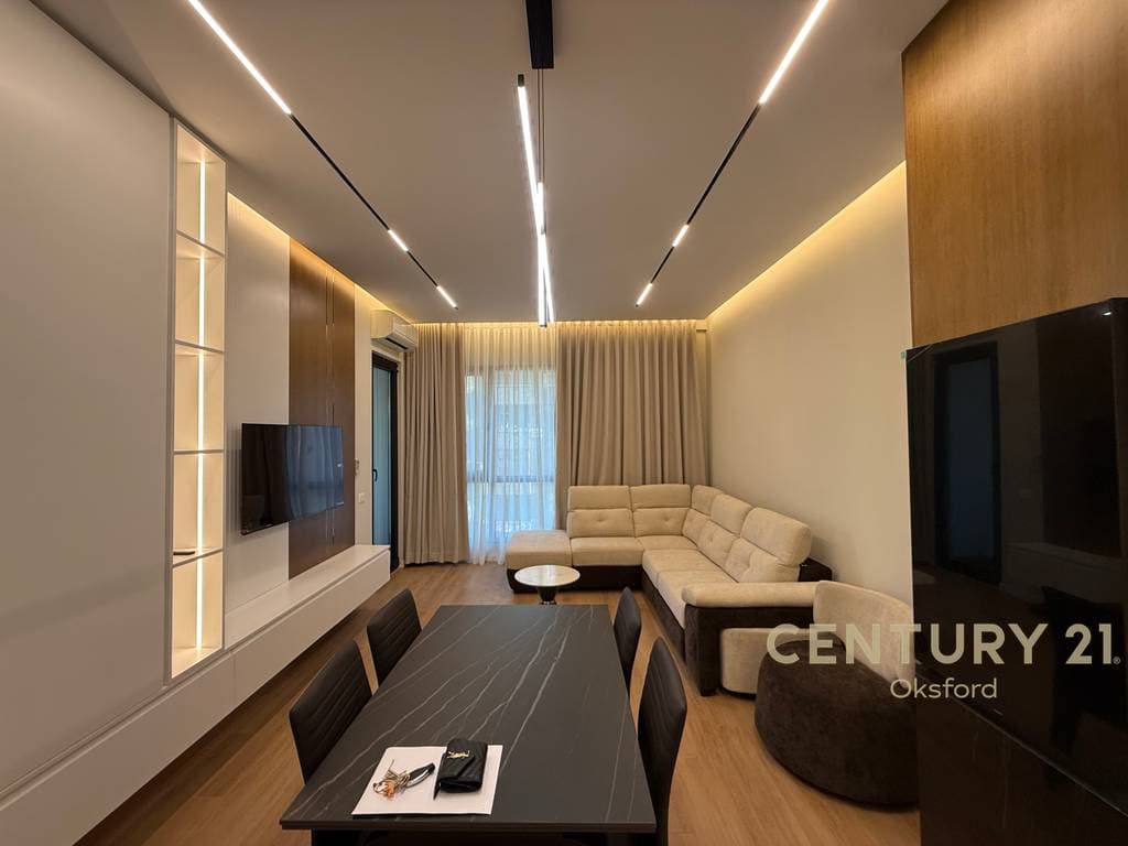 Jepet me Qira Apartament Modern 1+1,në Kompleksin “Square 21”, tek Rruga e Kavajes! 2