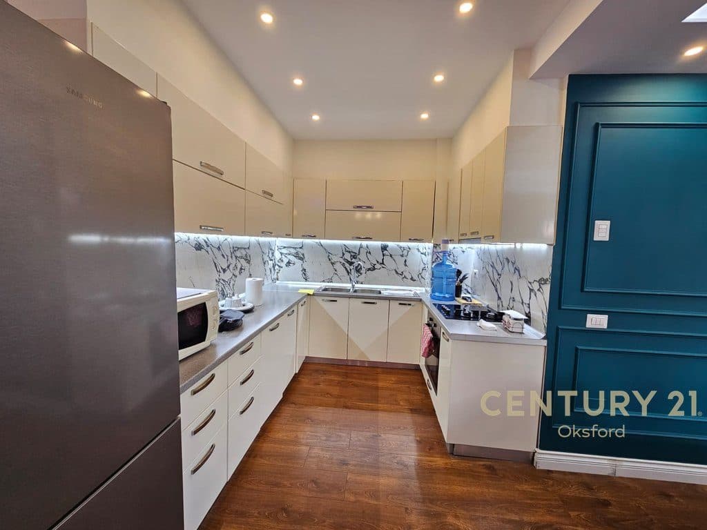 SHESIM APARTAMENT 2+1 PLUS VERANDE NE YZBERISHT! 3