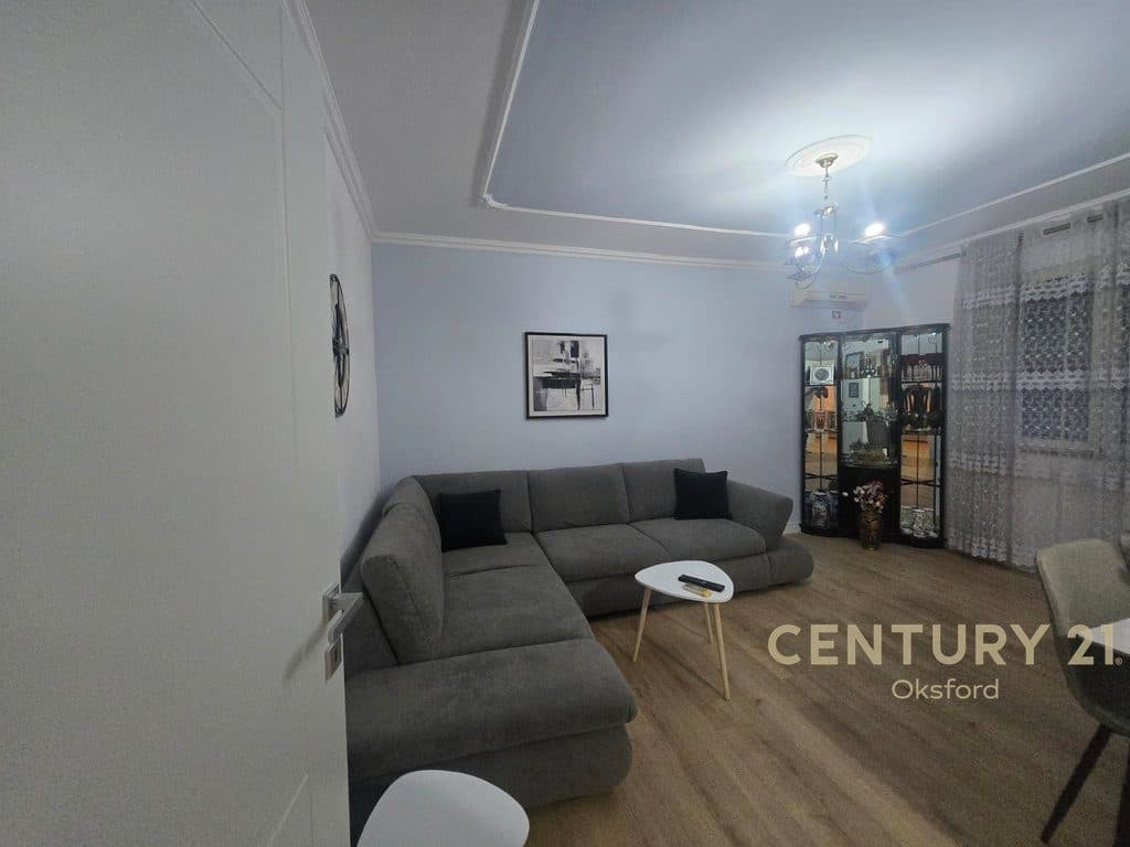 APARTAMENT 2+1 ME QIRA NE XHAMLLIK