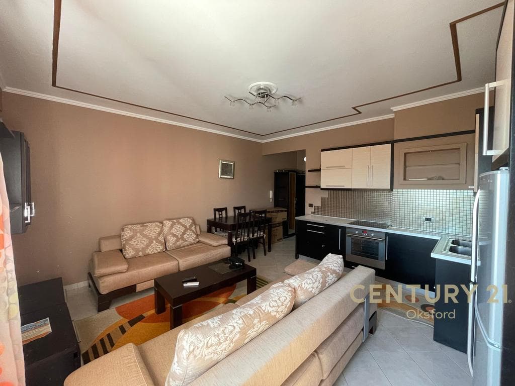 PLAZH ,DURRES APARTAMENT PER SHITJE 1+1 2