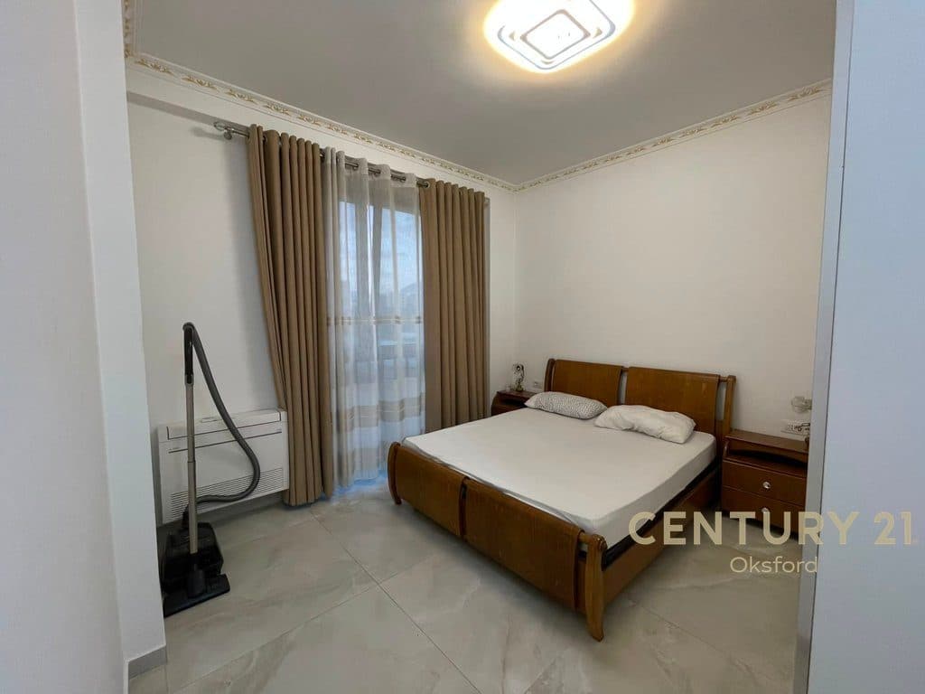 Jepet me qira apartament 2+1+2 te Ish Uzina Dinamo, përballë tregut. 4