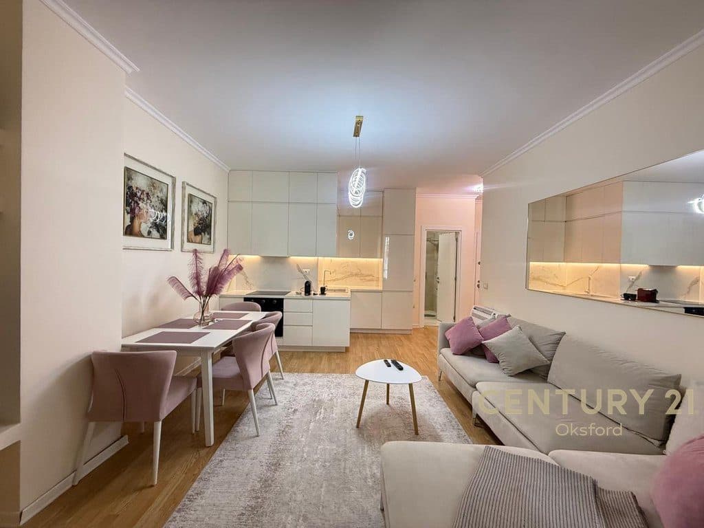 APARTAMENT 2+1 ME QIRA, TEK RRUGA E KOSOVARËVE! 2