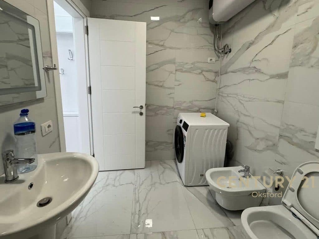Apartament 2+1 Për Qira në Universe City Residence me Parkim, Tiranë - 90m²! 2