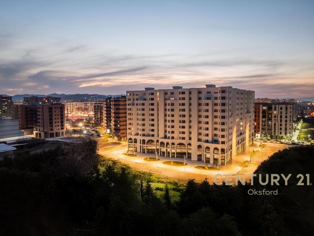 AMBIENT KOMERCIALE për SHITJE në River Residence! 2