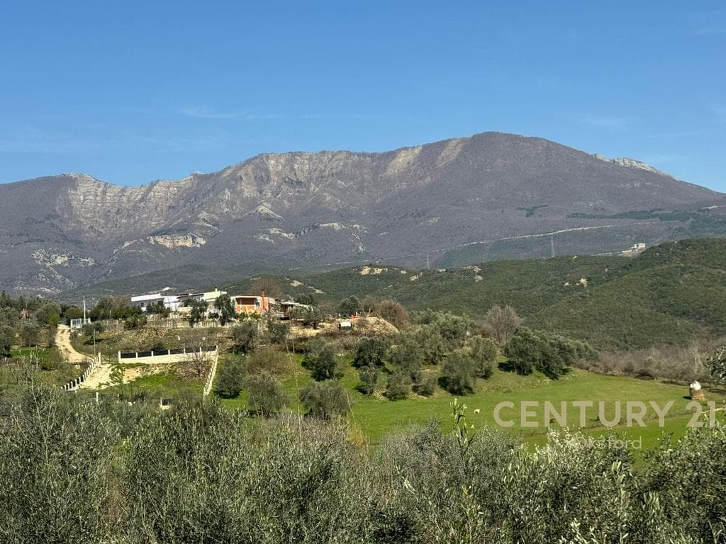 Tokë Për Shitje në Farkë e Madhe, Tiranë | 4950 m² 1