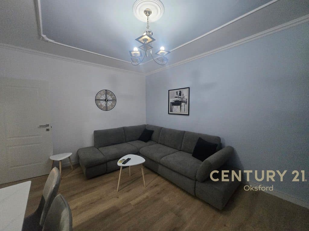 APARTAMENT 2+1 ME QIRA NE XHAMLLIK 2
