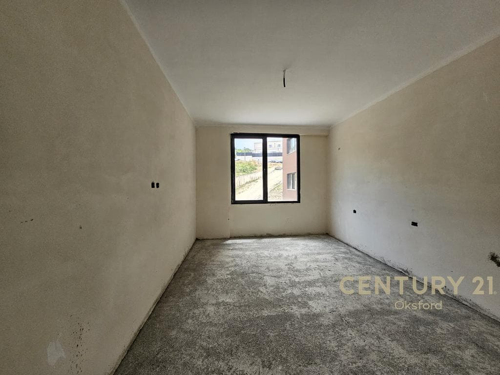 SHITET APARTAMENT 3+1+2 TE RRUGA E ELBASANIT
