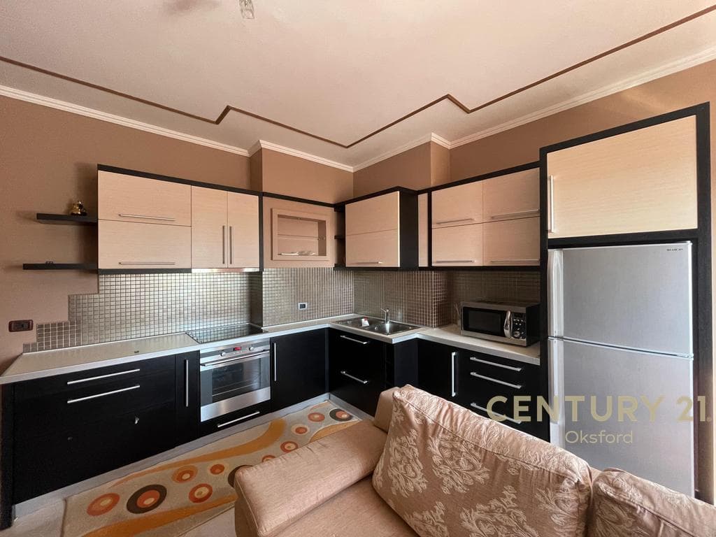 PLAZH ,DURRES APARTAMENT PER SHITJE 1+1 4