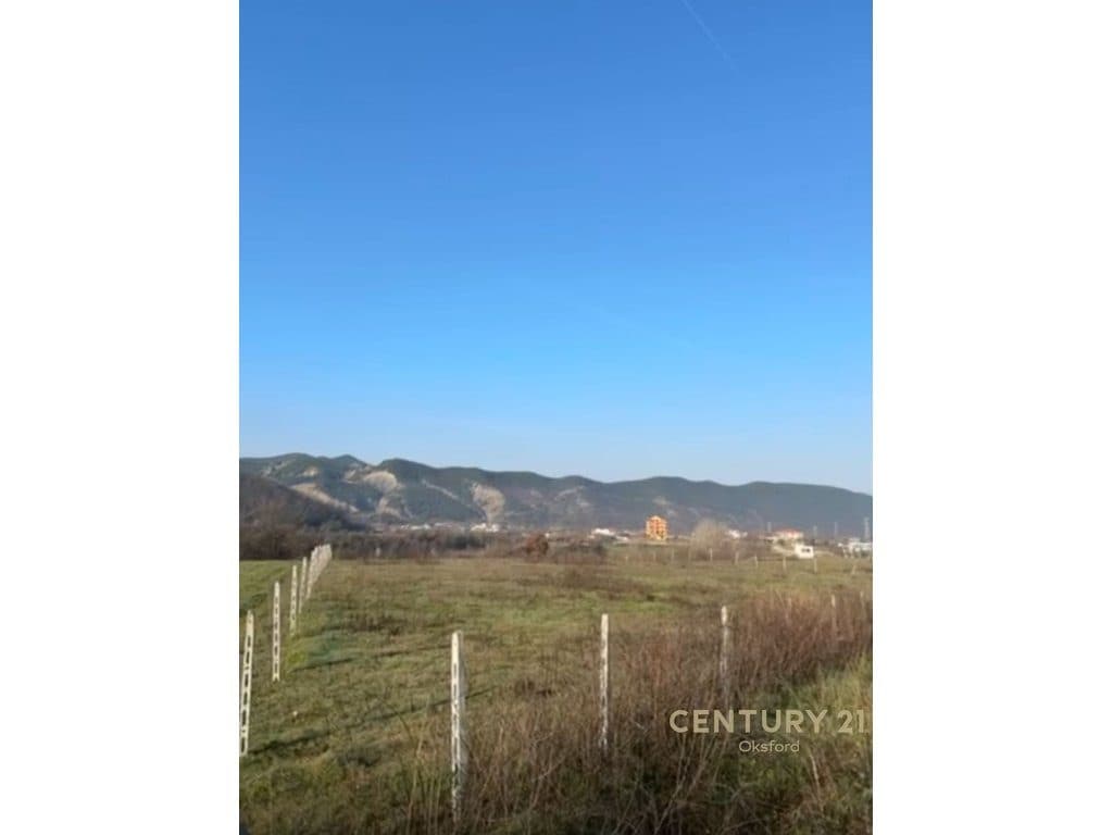 TOKE PER SHITJE – 4080 m² PRANE FEREMES 100 2