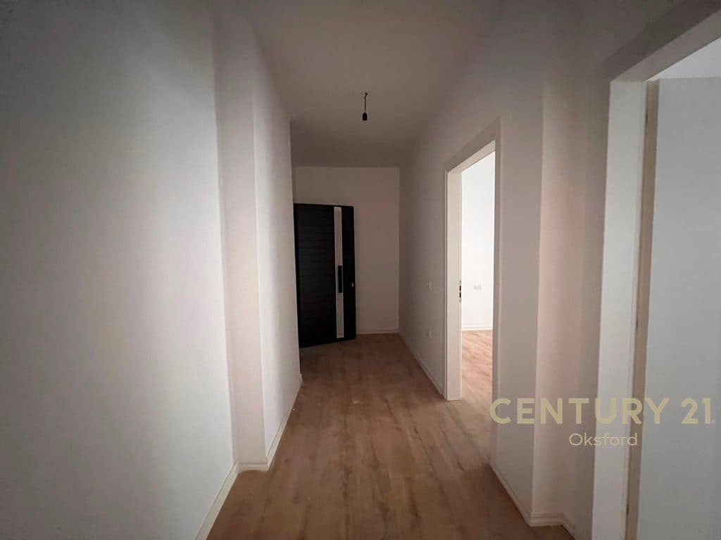 YZBERISHT, APARTAMENT 1+1 PER SHITJE 4