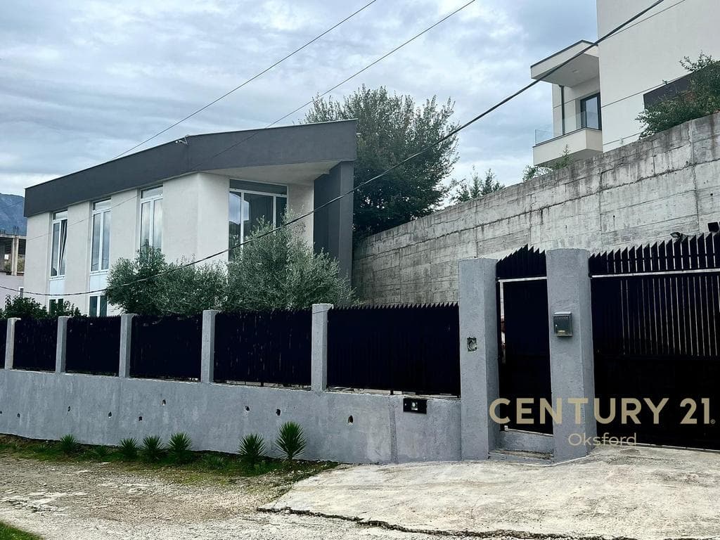 Shesim Vilë Prane Liqenit Te Farkes! 3