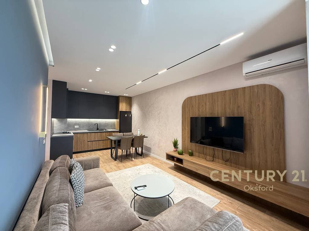 Japim me qira apartament 1+1,tek Zogu I Zi! 3