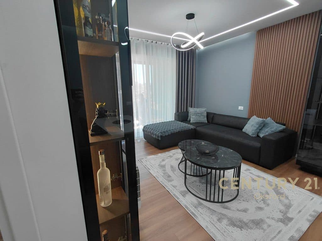 Jepet me qira apartament 2+1+2 te Ish-Fusha e Aviacionit, Tiranë.