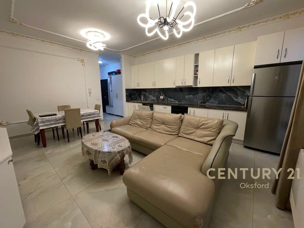 Jepet me qira apartament 2+1+2 te Ish Uzina Dinamo, përballë tregut.