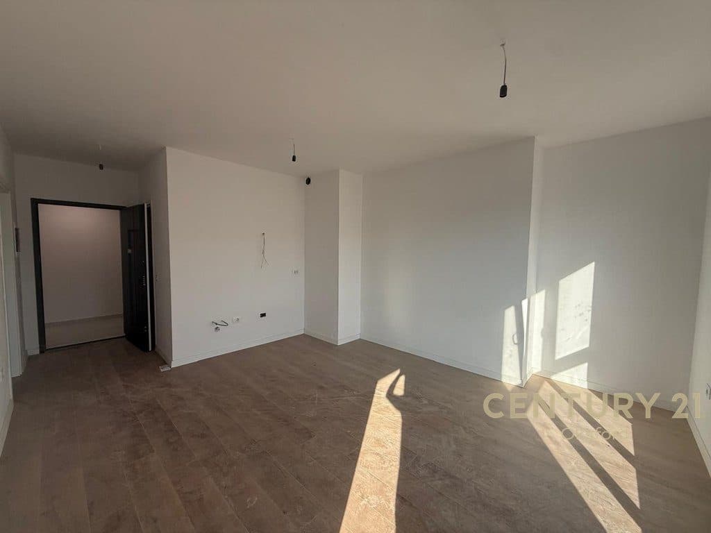 JAPIM ME QIRA AMBIENT PER ZYRA, TEK KOMUNA E PARISIT! 3