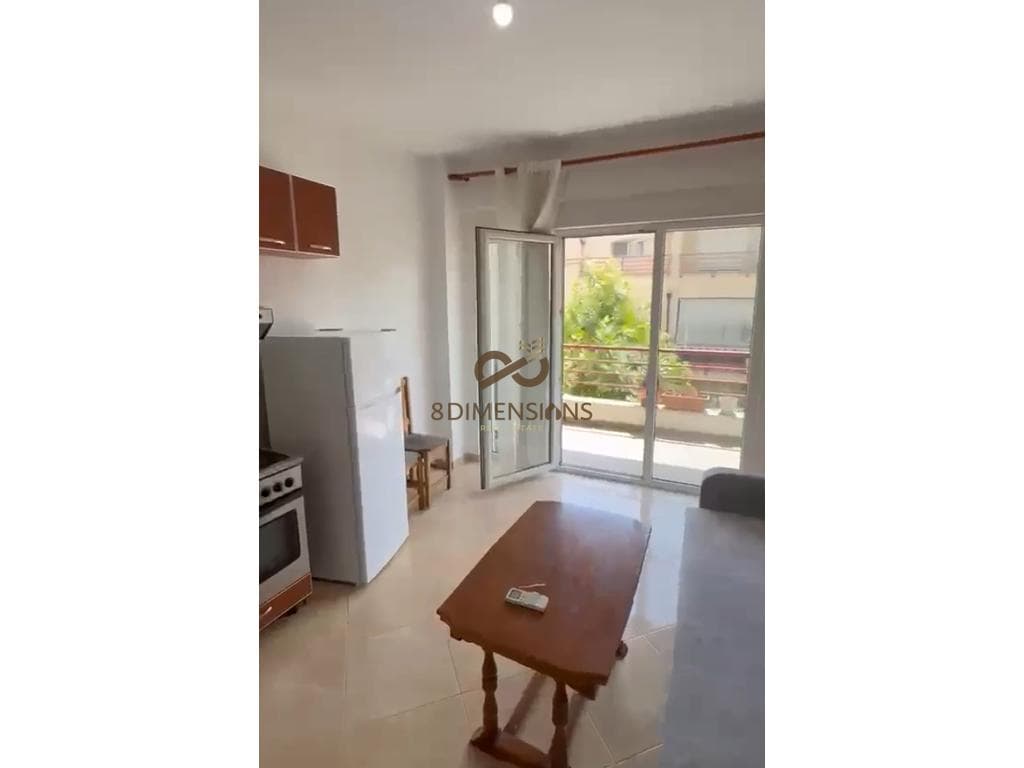 Jepet me qera Apartament 2+1 ne Liqenin e Thate (D8242A-220)