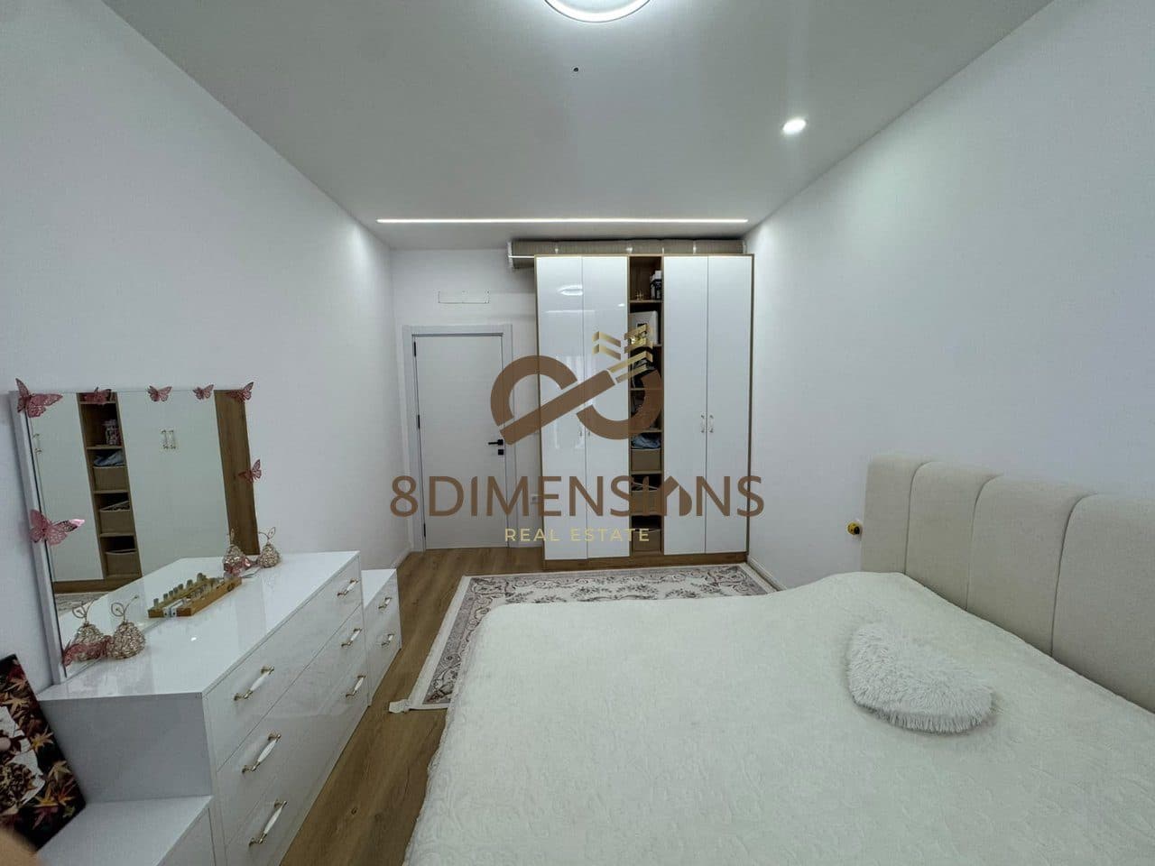 Jepet me qera Apartament Luksoz 1+1 tek Aura Residence D8241A-290 4
