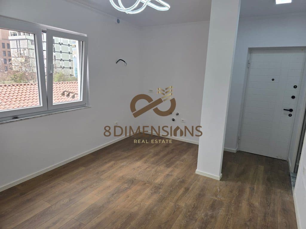 JEPET ME QERA APARTAMENT 1+1 ME KUZHINE ME VETE NE RRUGEN FERIT XHAJKO, PRANE ISH RESTORANT DURRESIT (D8241Z-40)E.C