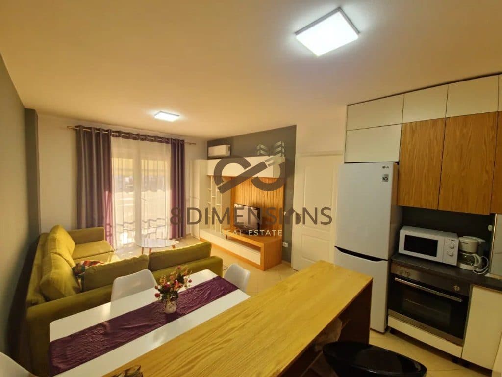 Jepet me qera Apartament 2+1 Te 5 Maji prane Emerald Mall (D8242A-173)