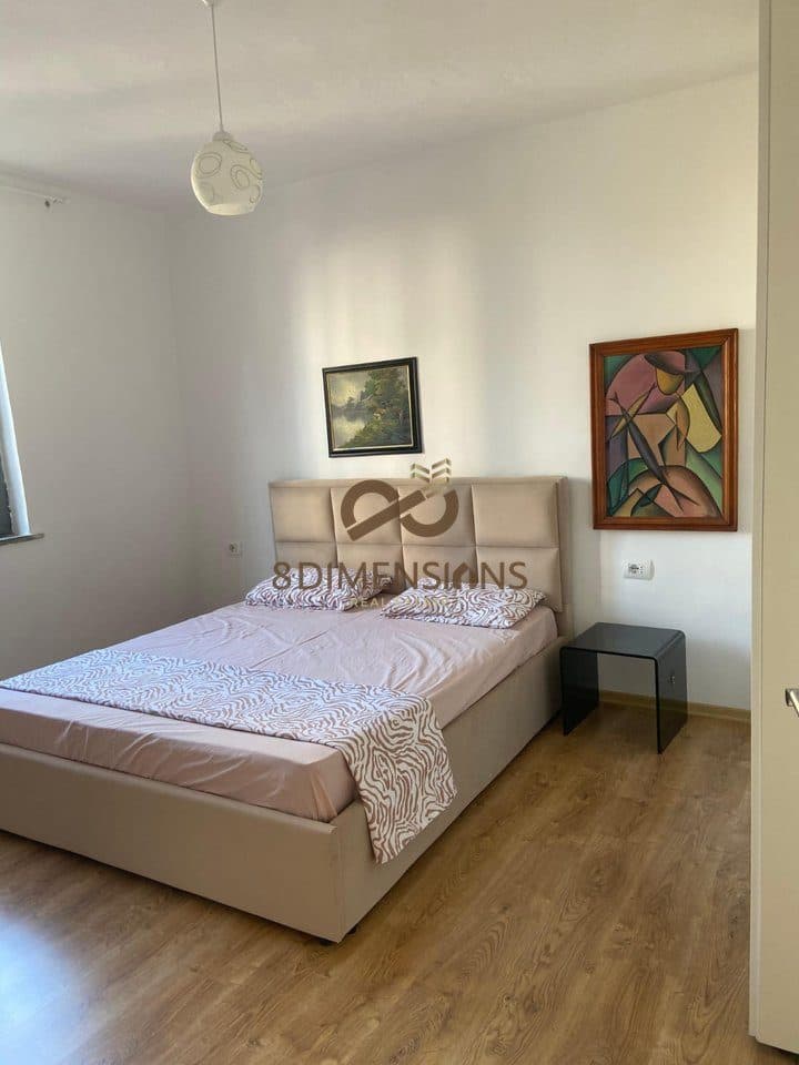Jepet me qira apartament 1+1, me mobilim te paperdorur tek Bulevardi Zogu i Parë, në Tiranë (ID D8241Z-68 ) 4