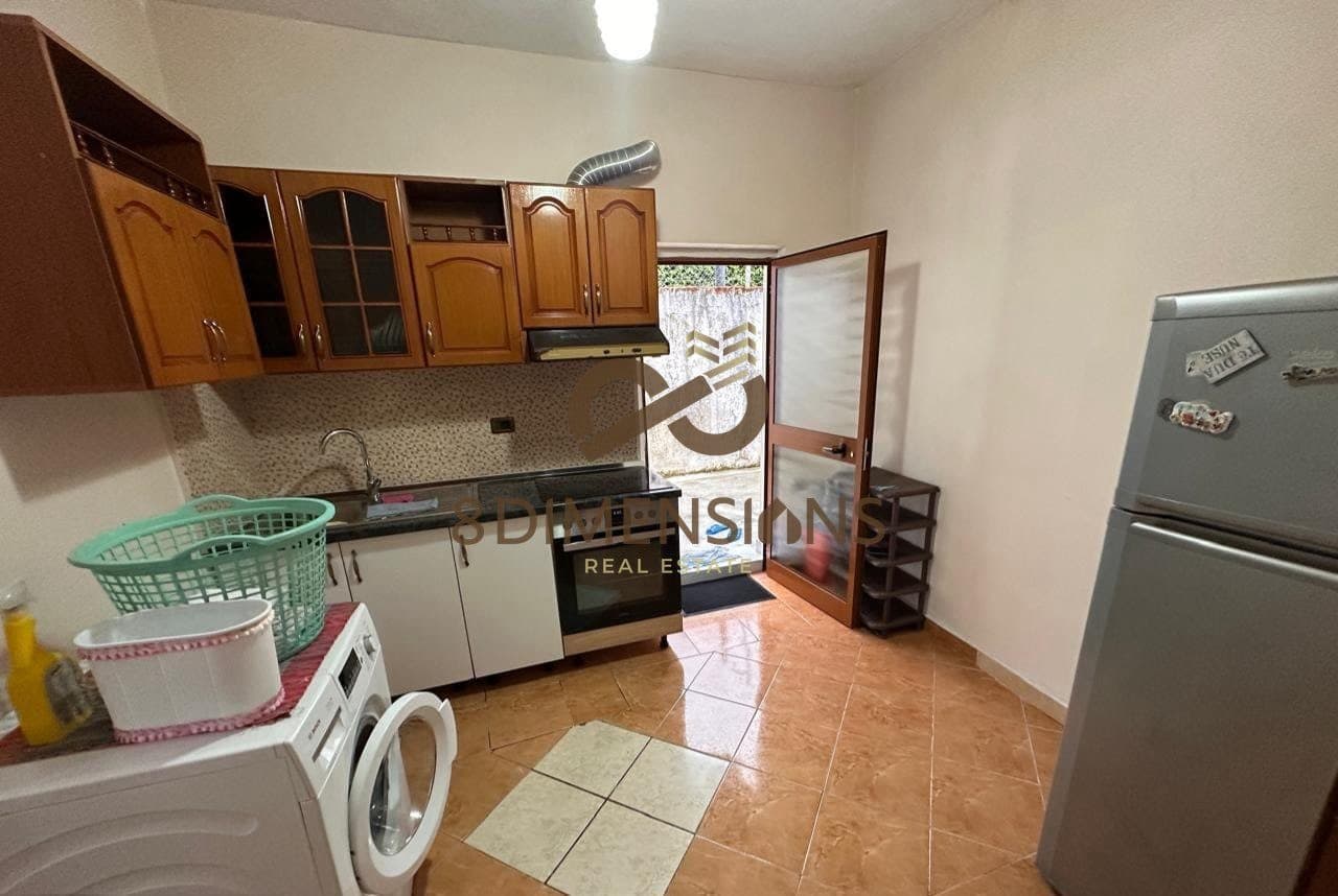 Jepet me qira garsoniere, në fund të Rrugës “Jordan Misja”, ne Tirane ( ID D8241A-277 ) 2