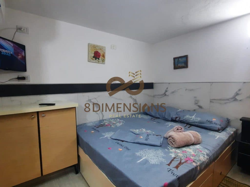 5 Maj - Garsoniere me Qera D8241A-333 4