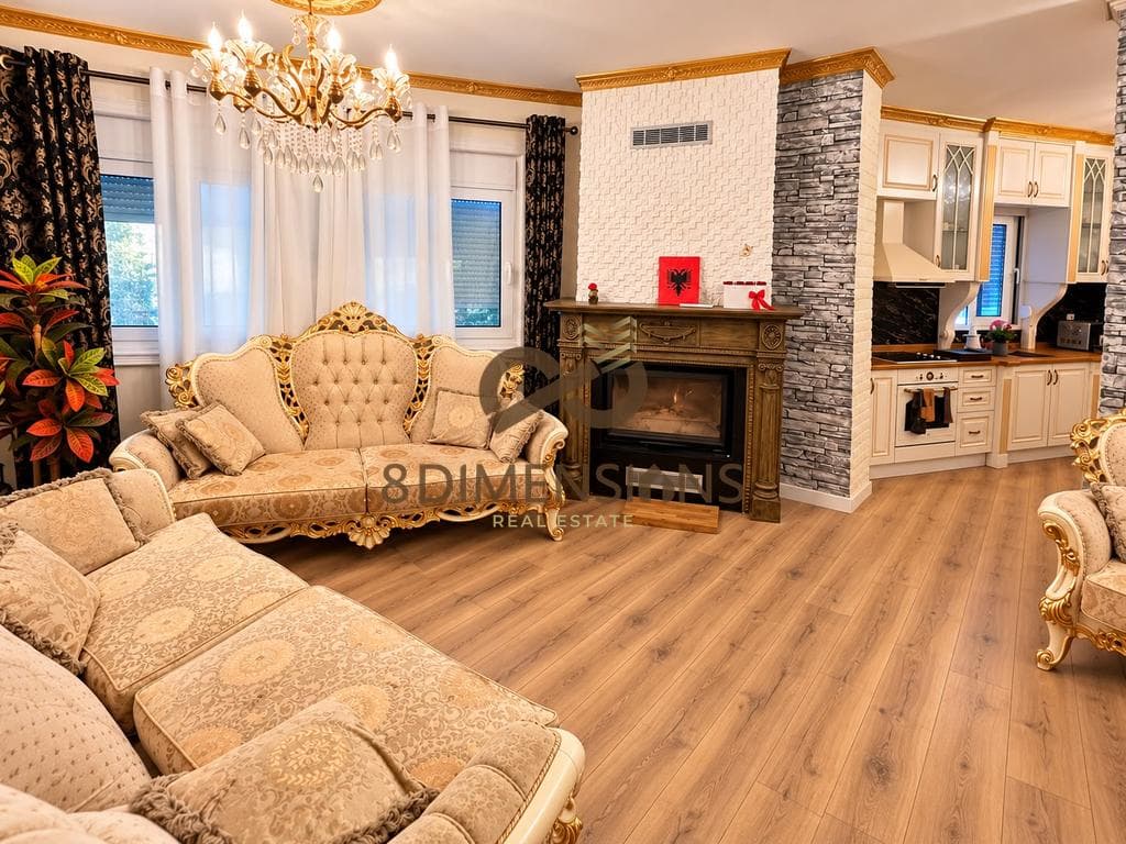 Duplex 140 m² në Fresk | Mobilim klasik, oxhak & pamje panoramike mbi Tiranen 2
