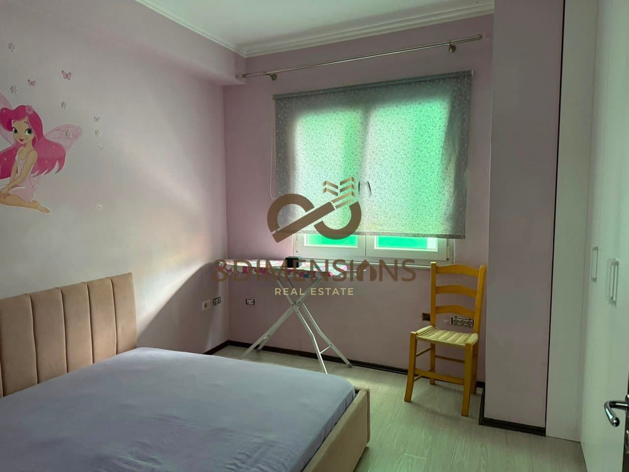 Jepet me qera Apartament 2+1 Komuna e parisit, prane German Computers D8242A-221 3