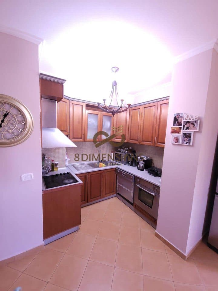 Jepet me qera Apartament 2+1 Te Ish Ekspozita ( D8242A-137) 2
