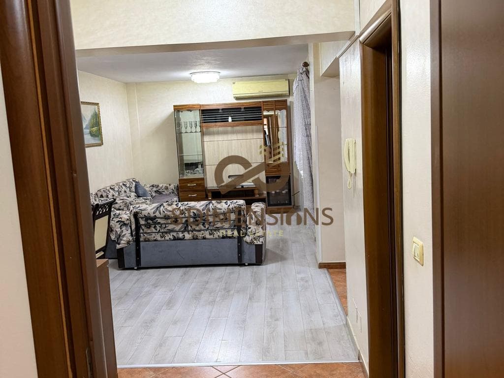 Jepet me qera Apartament 2+1+ballkon tek Kthesa e Kamzes D8242A-46