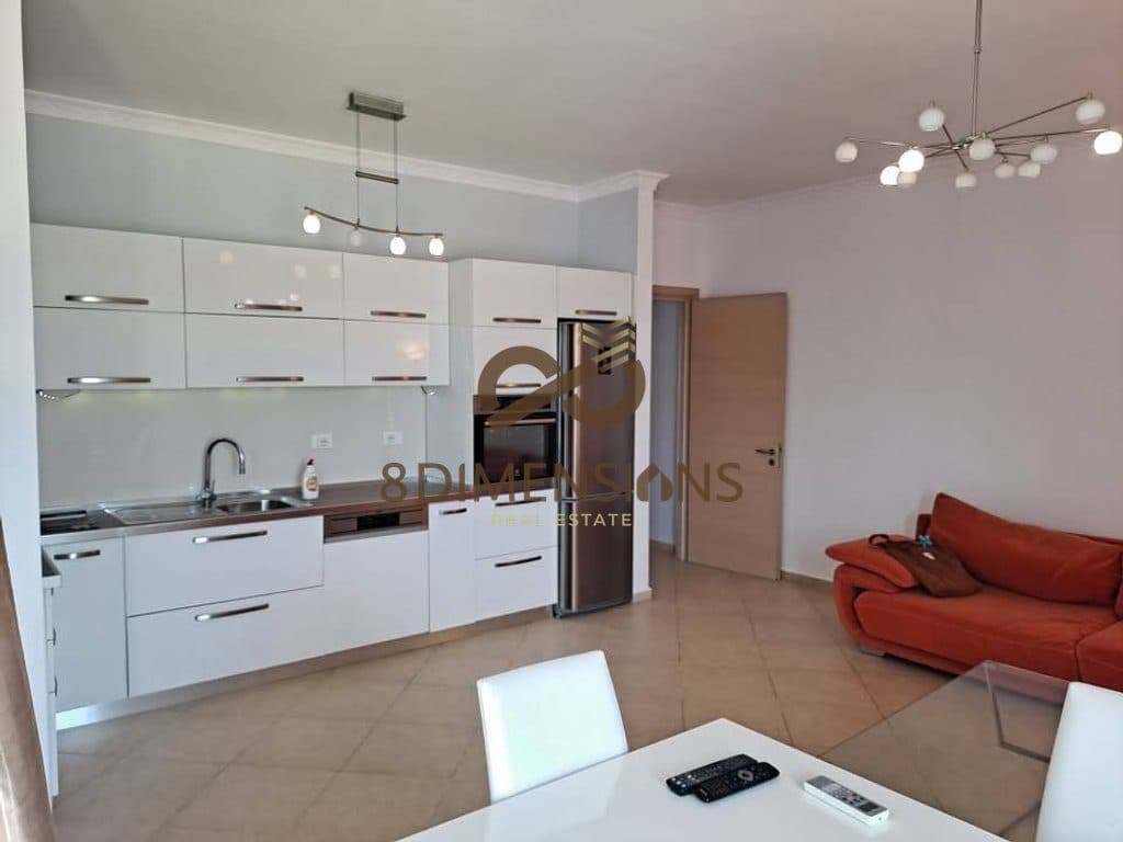 Apartament ne shitje 2+1+ 2 Ballkone tek Liqeni i Thate, Ne Rrugen Peti (ID D8142A4)