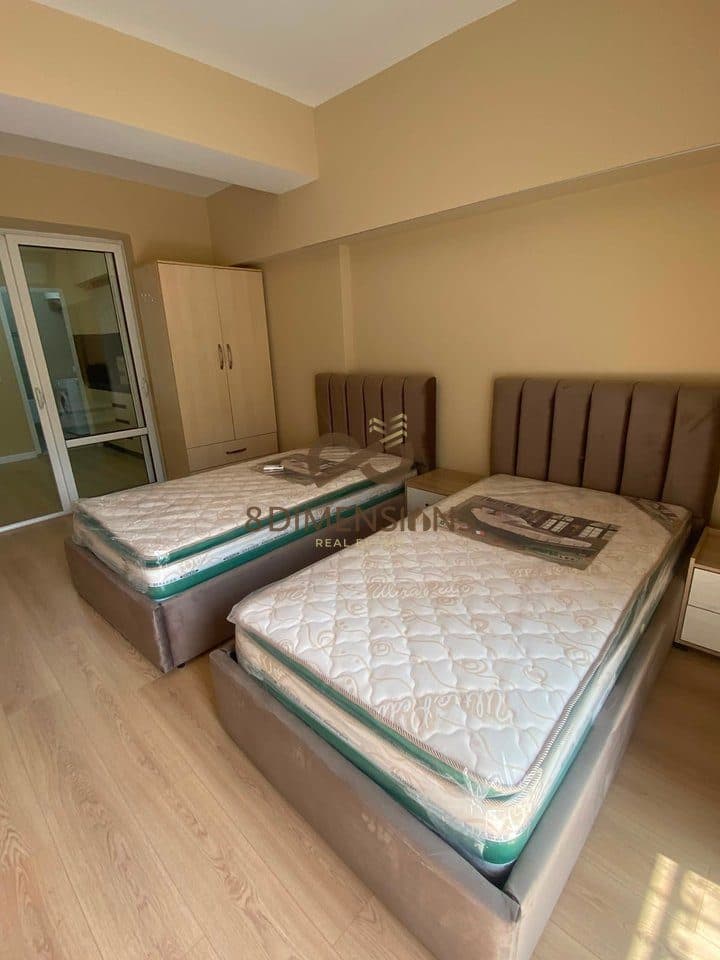 Jepet me qira Apartament 1+1 + Ballkon ne zonen e 21 Dhjetorit (ID D8241A-276) 3