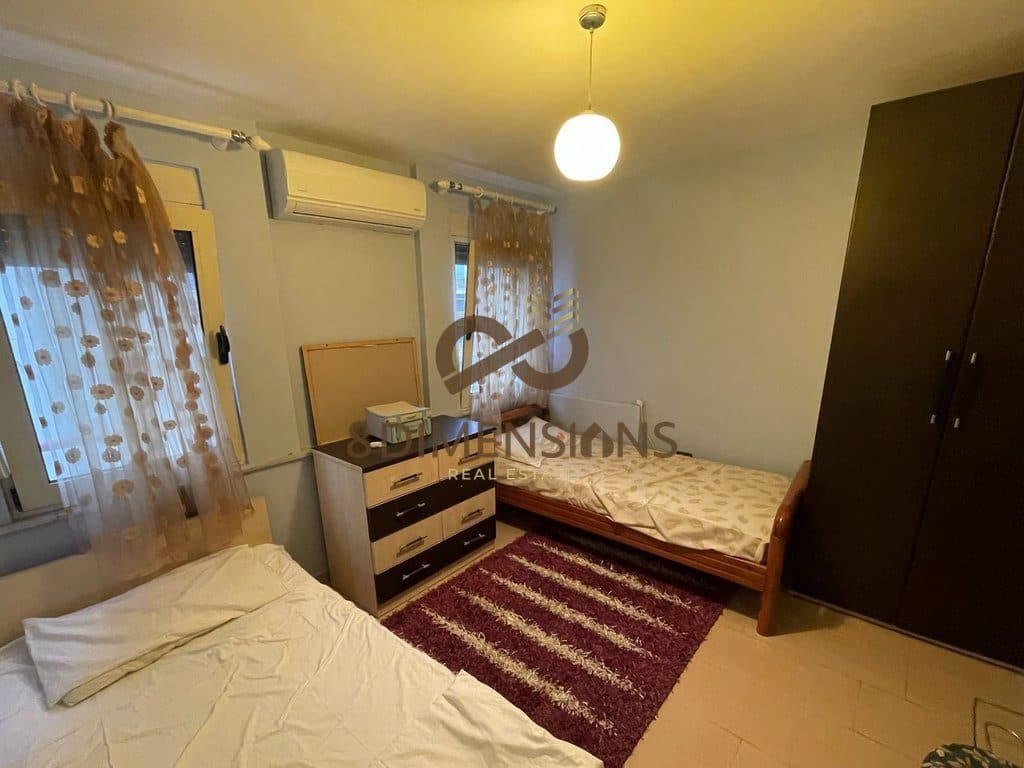 Apartament 3+1 +2 +Ballkon me qera tek Ish Tregu Elektrik, Prane Bar Britanikut - Tirane | ID: D8243A-32 3