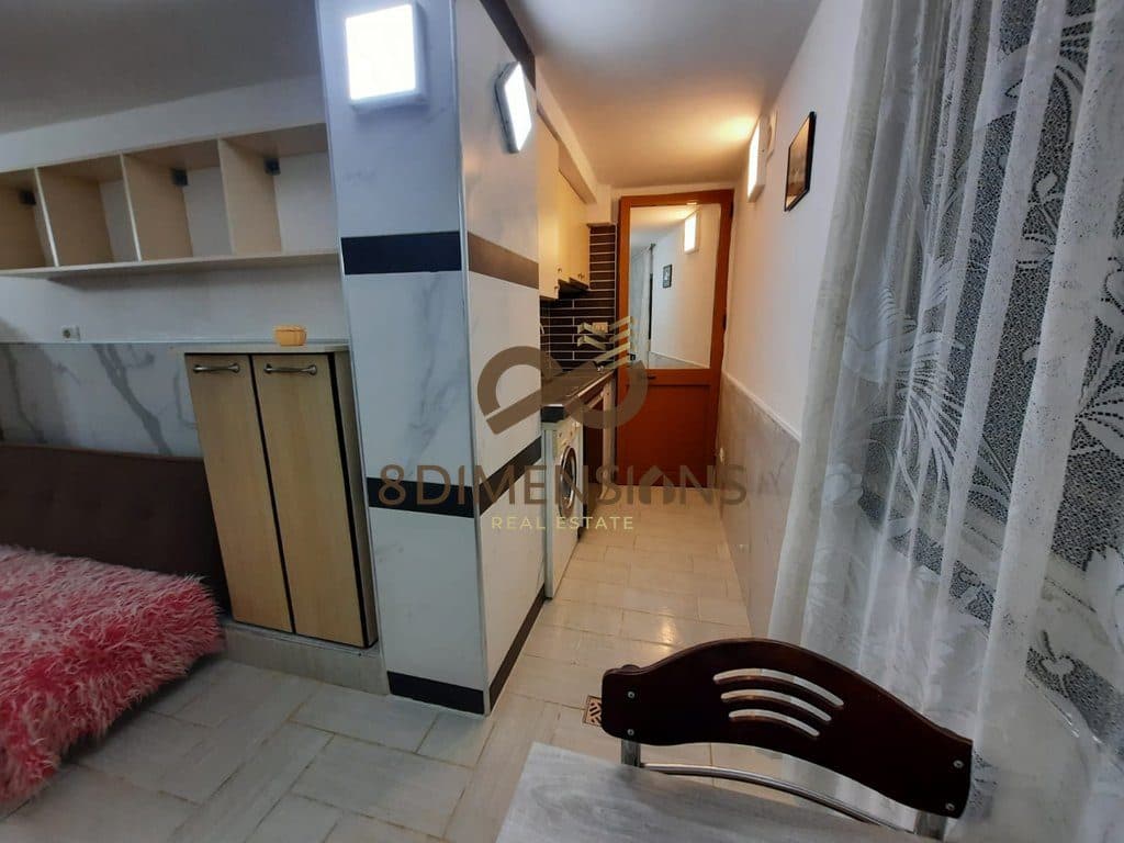 5 Maj - Garsoniere me Qera D8241A-333 2