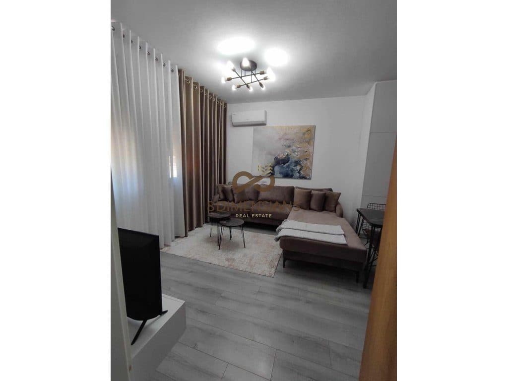 Jepet me qera Apartament 1+1 Ne Yzberisht prane Spitali American 3 (D8241A-148)