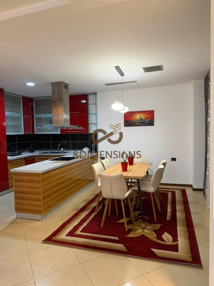SHITEN SUPER APARTAMENETE TE TIPOLOGJISE 3+1 NE REZIDENCEN PARK HOUSE NE MJULL BATHORE ME CMIM OKAZION (D8143A-14)E.C 3