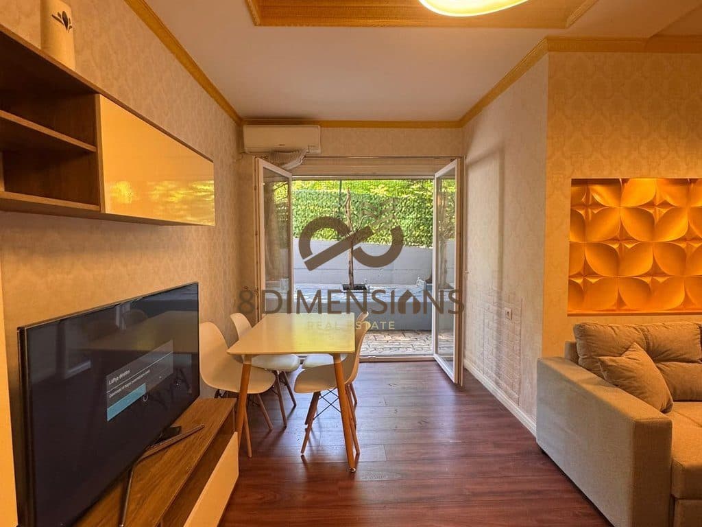 Jepet me qera Apartament 2+1 Tek Liqeni i thate, prane Raddison Hotel D8242A-182 3