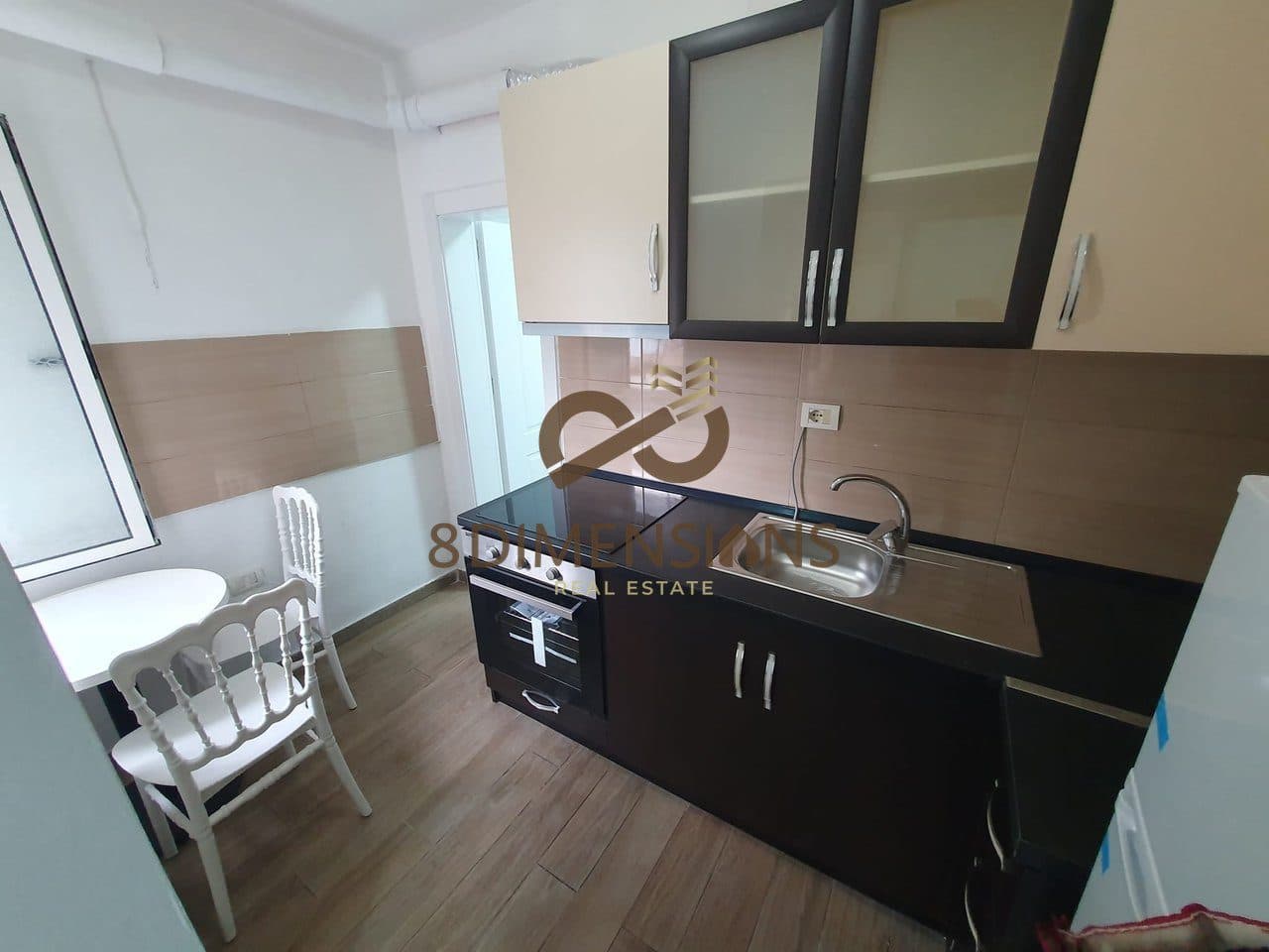Jepet me qera Apartament 1+1 ne Rrugen e Dibres, prane Shkolles Misto Mame (D8241A-235) 2