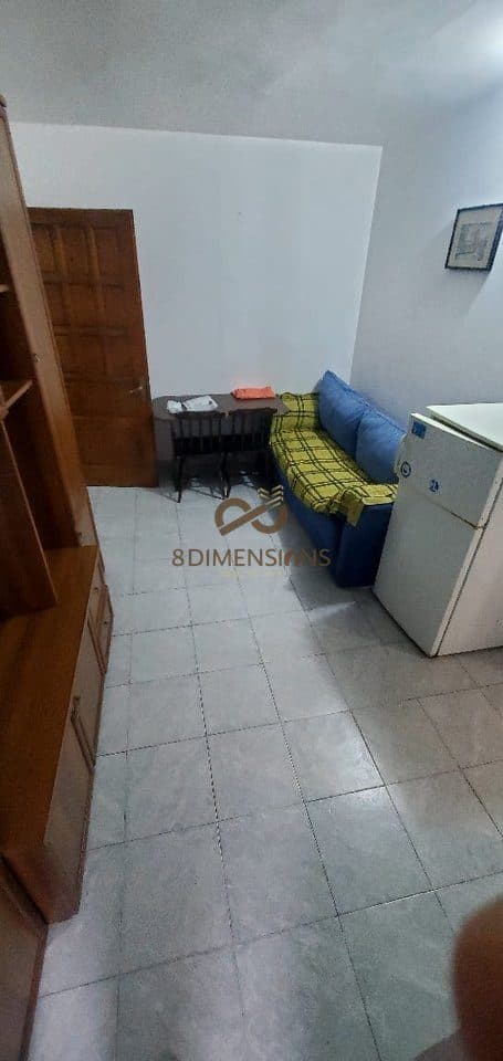 Jepet me qera kati i pare i nje vile luksoze 3 kateshe tek Rruga Gjon Mili- Bulevardi i Ri D8242A-54 2