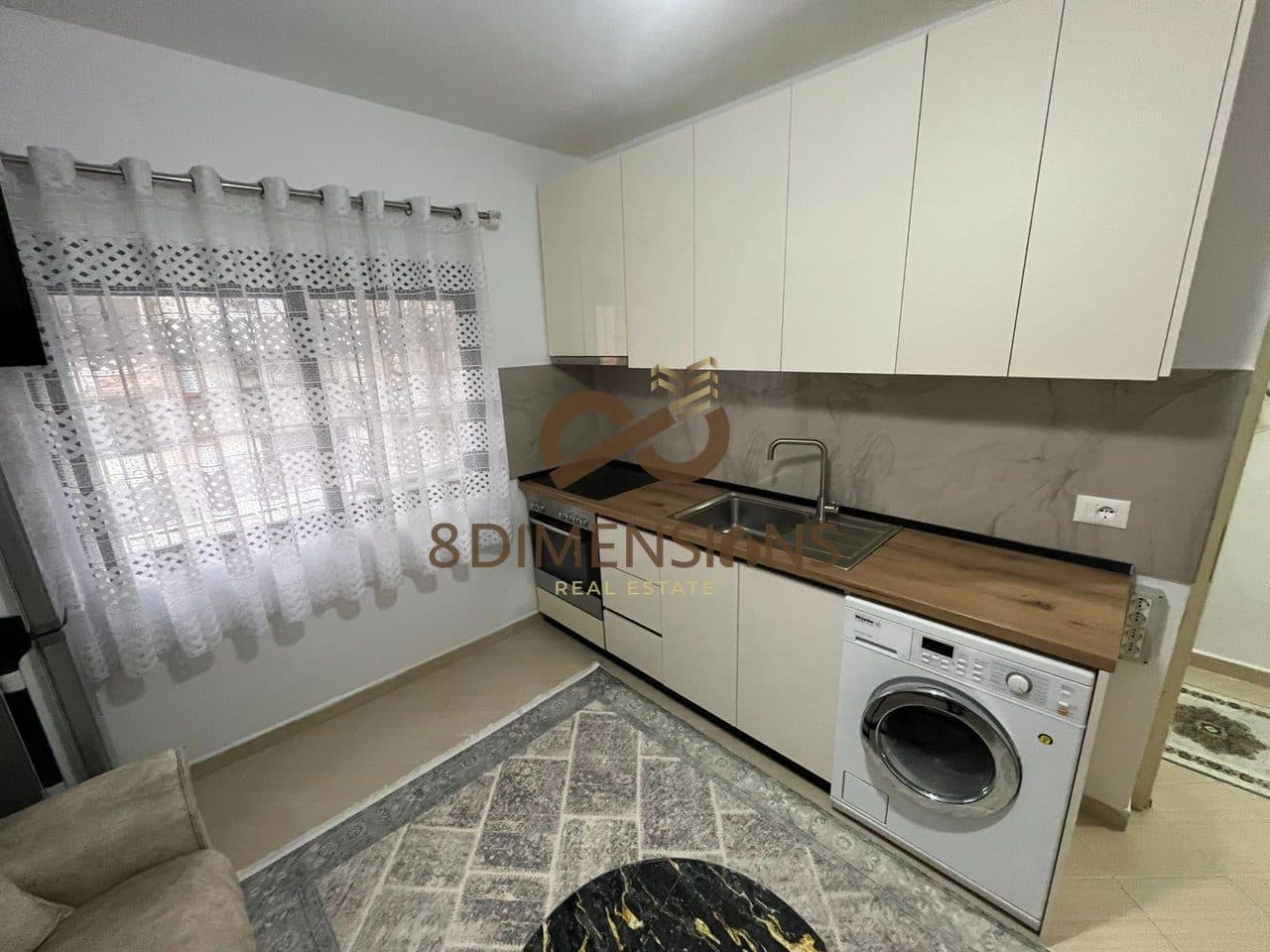 SHITEN SUPER APARTAMENETE TE TIPOLOGJISE 3+1 NE REZIDENCEN PARK HOUSE NE MJULL BATHORE ME CMIM OKAZION (D8143A-14)E.C 2
