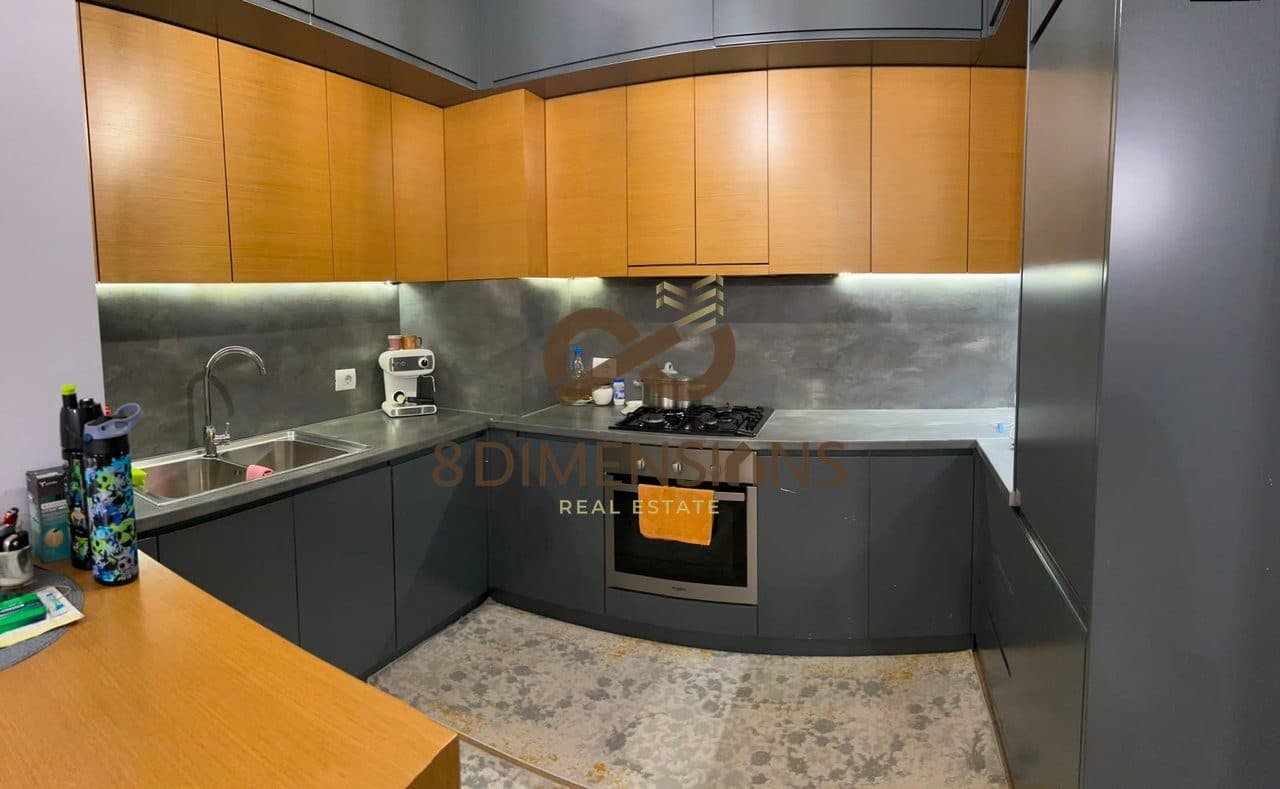 Jepet me qera Apartamemt 1+1, me siperfaqe 60 m2 ne 5 Maj, prane Shkolles Sevasti Qiriazi D8241A-263 2