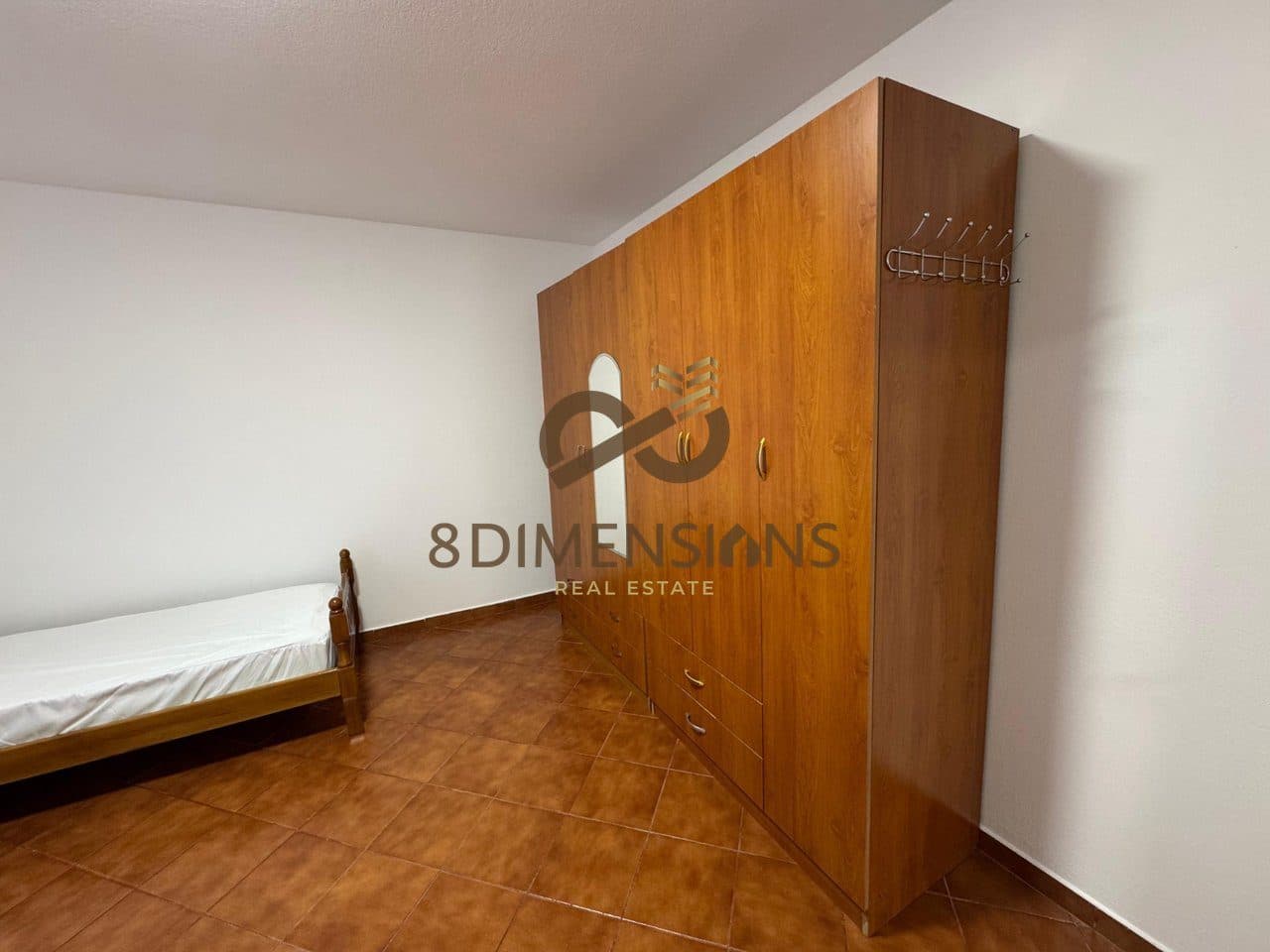 Jepet me qera Apartament 2+1+2+ Ballkon ne zonen e Don Boskos prane Kompleksit Vizion Plus (D8242A-88) 4