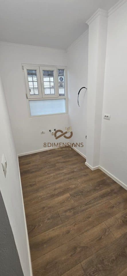 Shitet Apartament 1+1 Rruga Ali Demi, ngjitur me shkollën “1 Maj” D8141Z-3 3