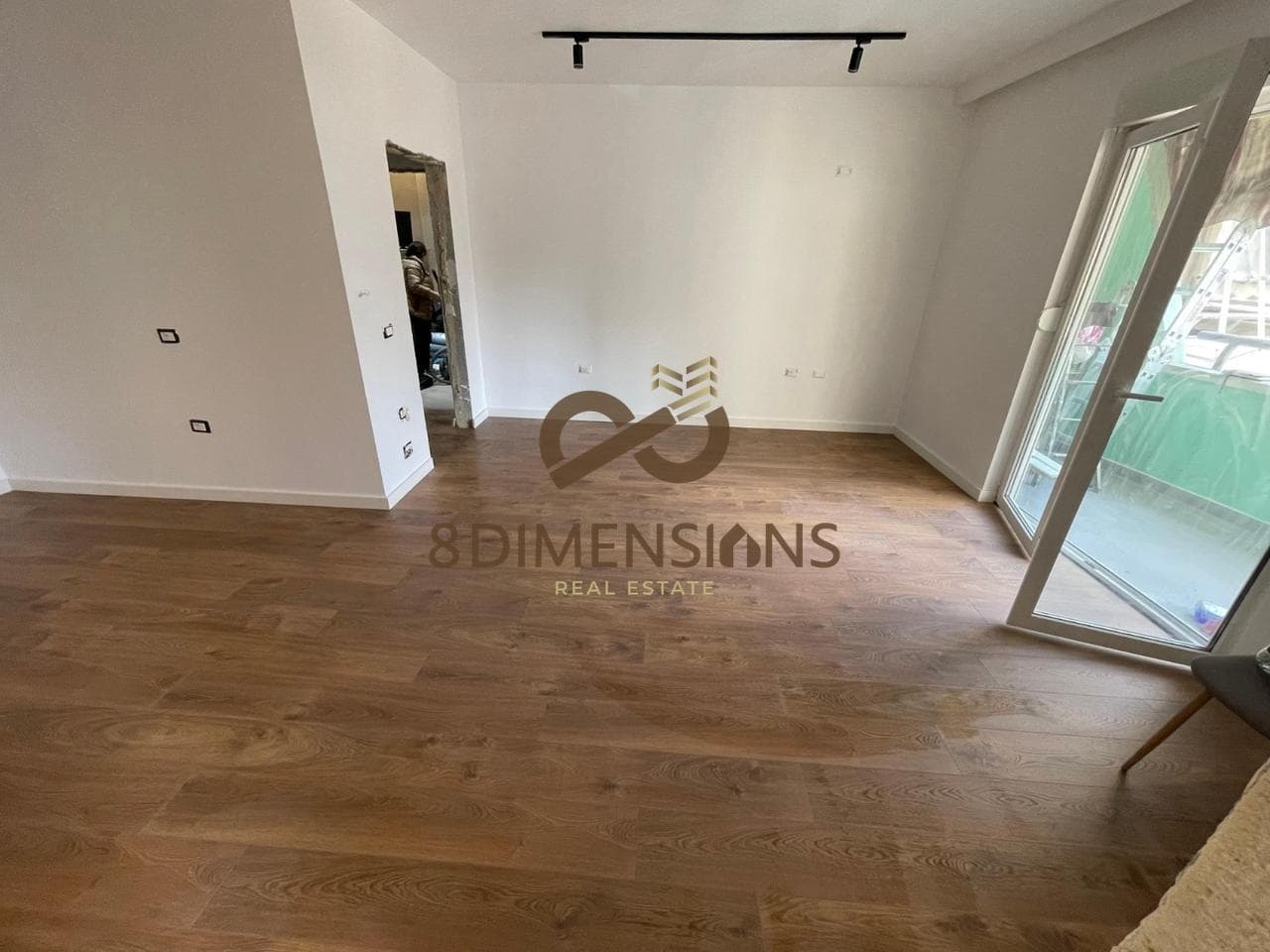 Jepet me qera Apartament 1+1 ne Air Albania prane Big Market (D8241A-217) 2