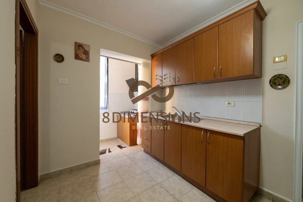 Jepet me qera Apartament 1+1 me mobilim te ri ne Kompleksin Ndregjoni prane Bulevardit te ri ne Tirane ( D8241A-150) 4