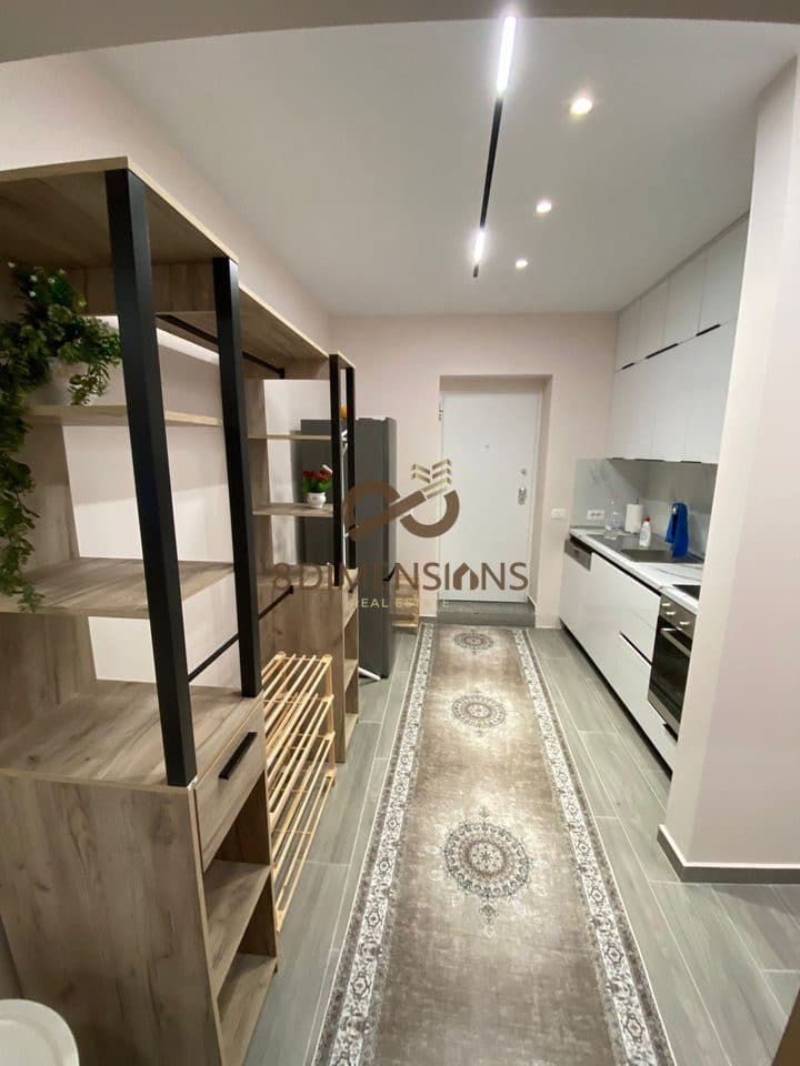 Apartament 2+1 me qera Apartament prane Kolegjit Turk ne Rrugen Jordan Misja ne Tirane( ID D8242A-92 ) 4