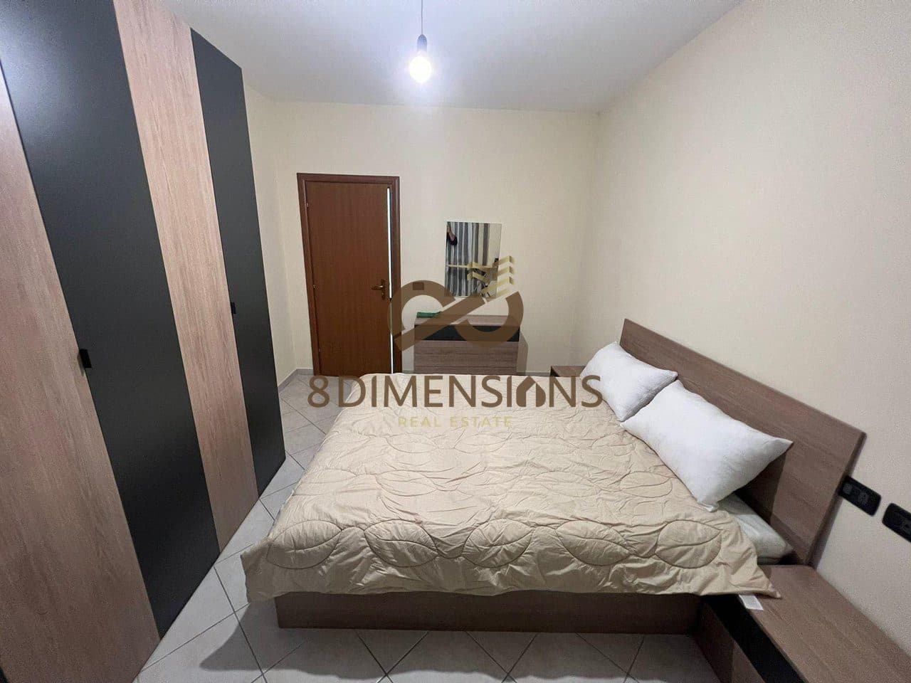 Apartament 2+1 +Ballkon +Post Parkimi ne shitje prane Maternitetit te Ri - Ne nje nder pallatet me cilesore te zones 3