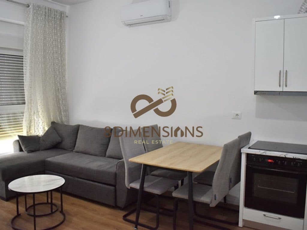 MUNDESI IDEALE INVESTIMI!!! APARTAMENT 1+1 NE MYSLYM SHYR PRANE GJYKATES SE RRETHIT (D8141Z-21)E.C