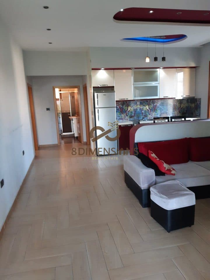 Jepet me qera Apartament 2+1 ne Fund te Bulevardit Te Ri te Rruga Ymer Sallaku (D826A-6) 2